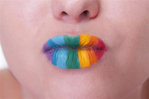 beso arcoiris foto|Beso arcoíris: la nueva práctica en la intimidad que。